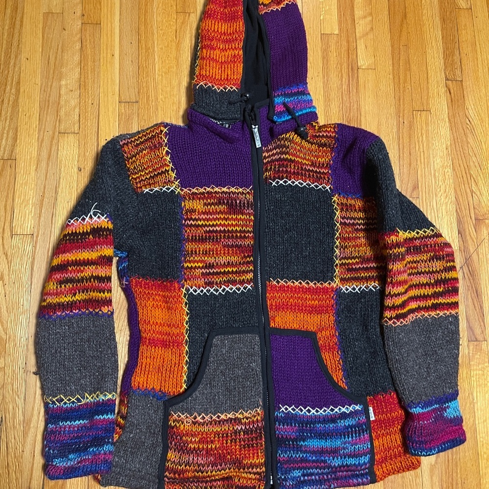 d'pure Knit Hoodie with Colorful Accents
